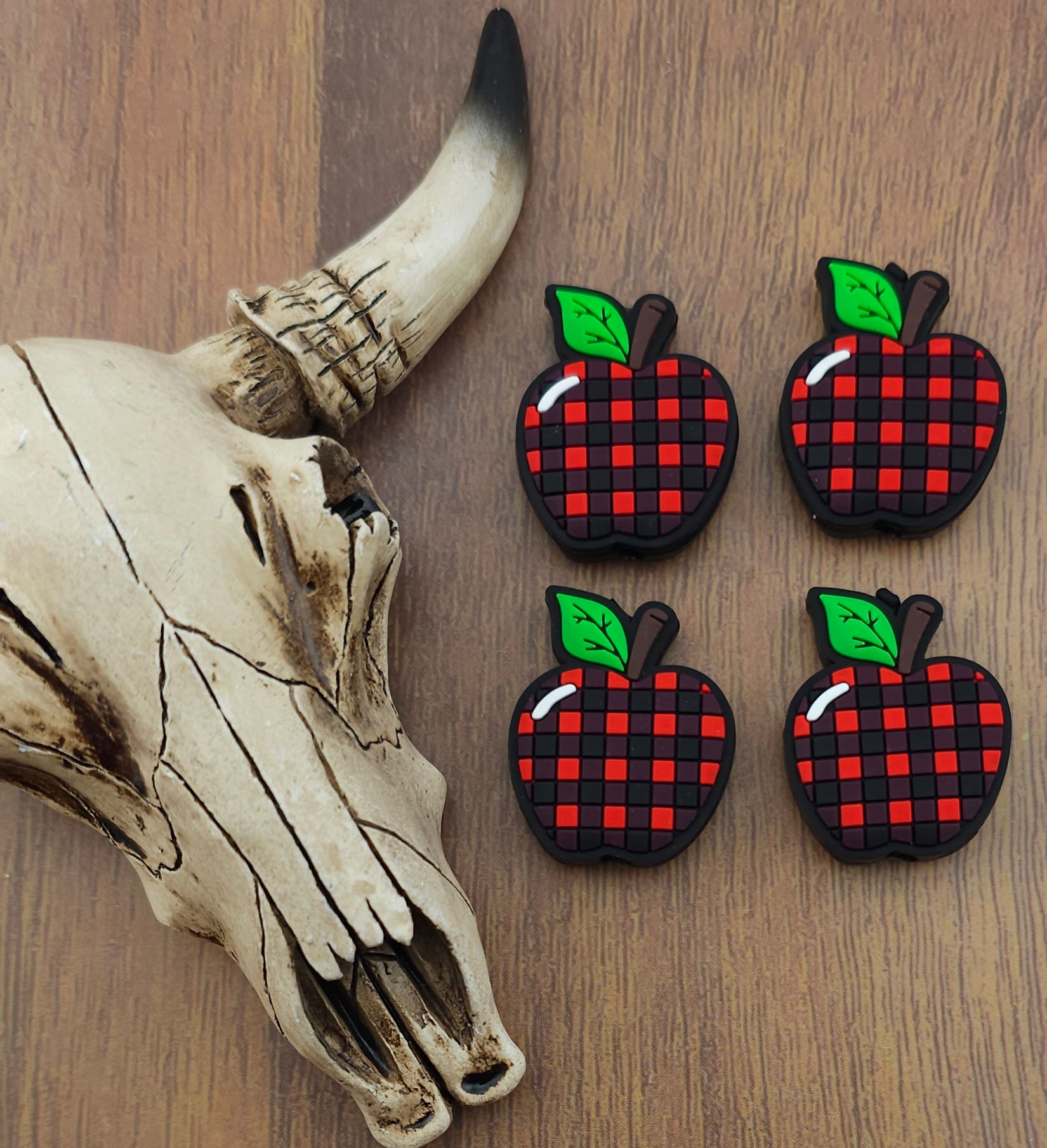 Red n Black Paid Apple Focal