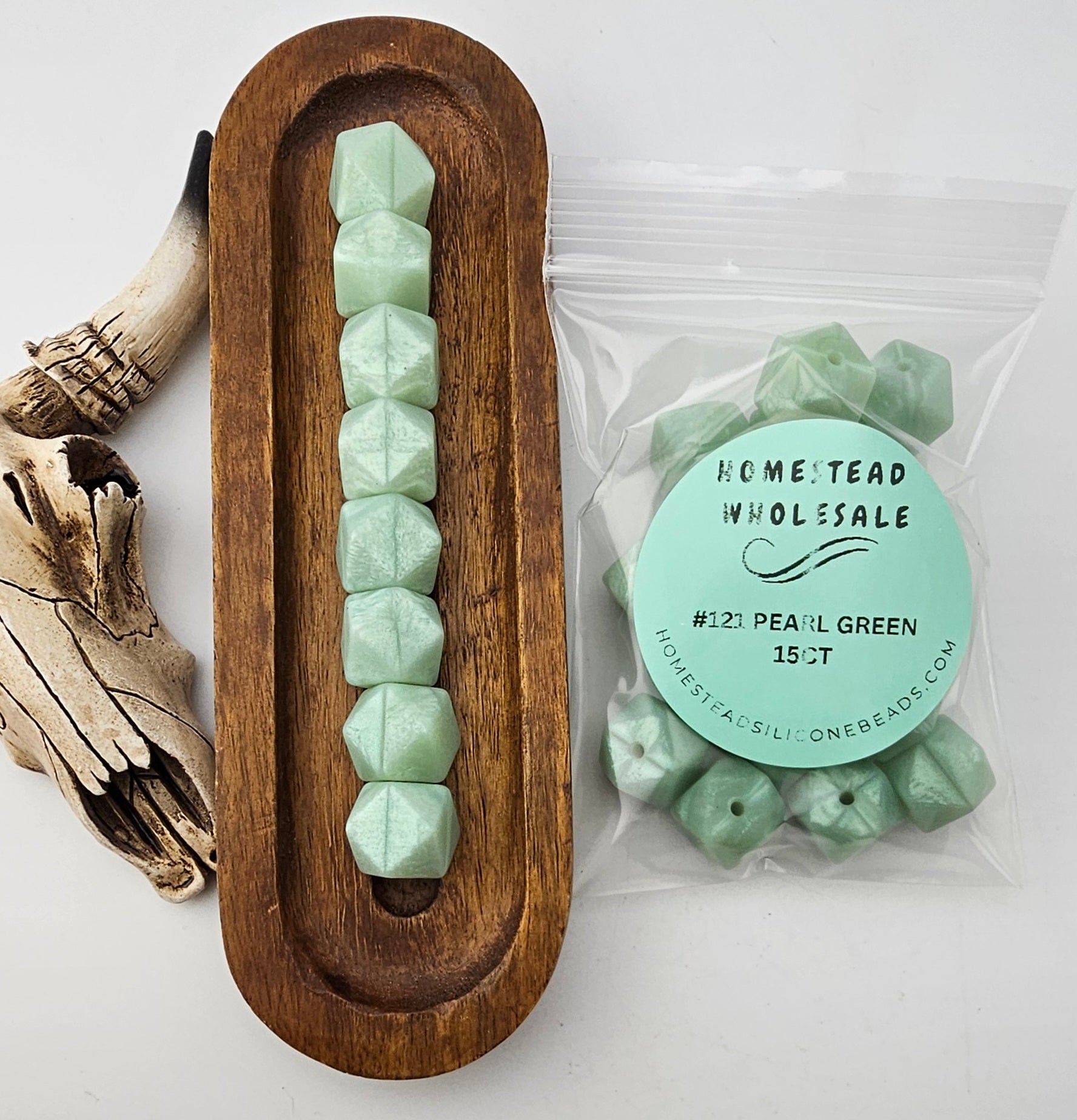HSW - #121 Pearl Green 15(ct) 14mm Hexagon