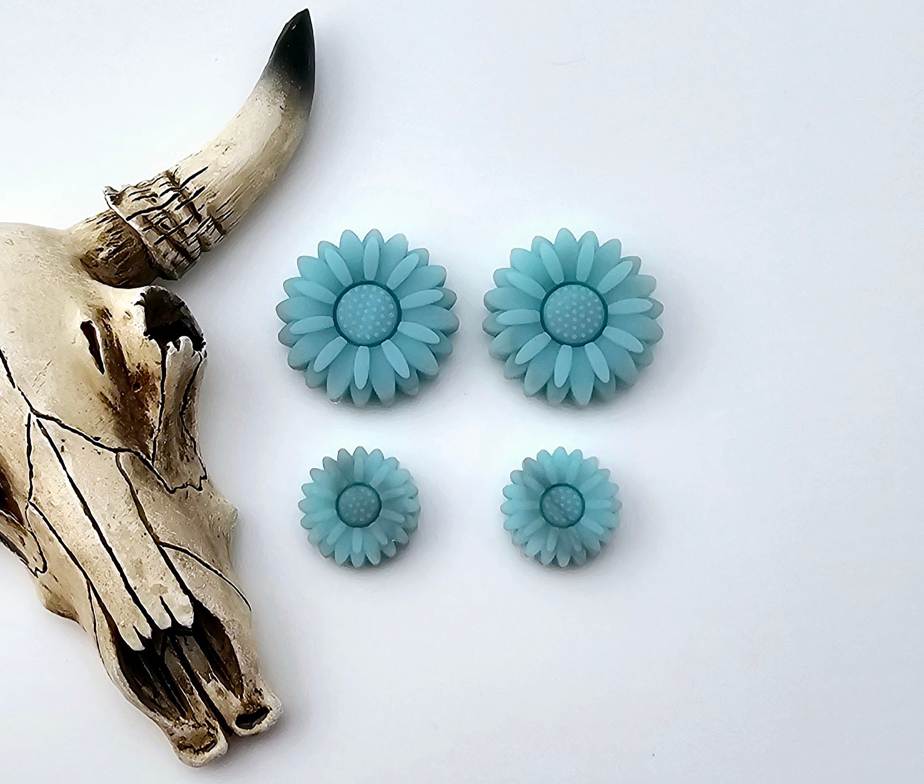Sunflower Daisy Turquoise Swirl Focal