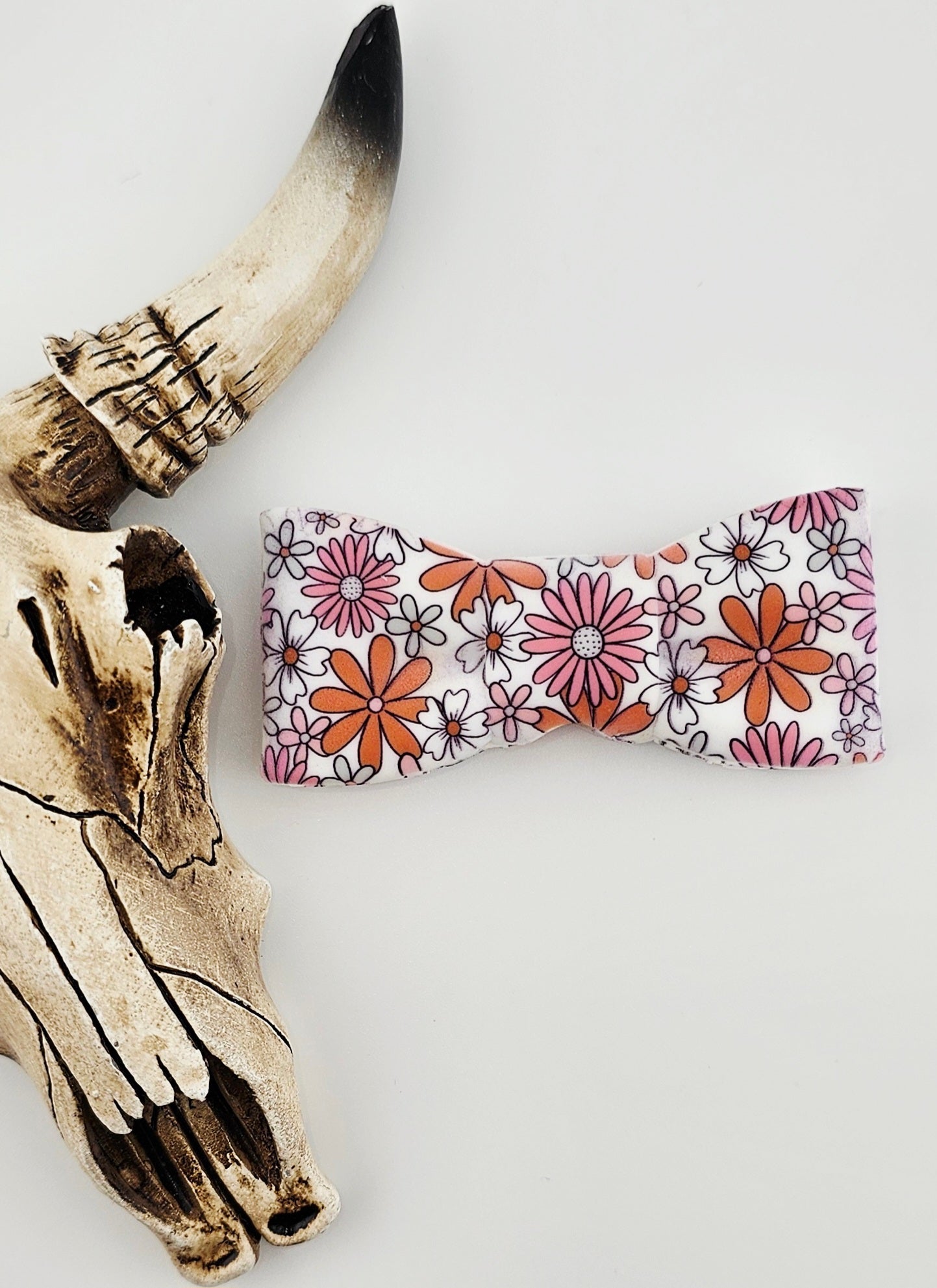 Garden Blooms Straw Topper Bow Tie Focal