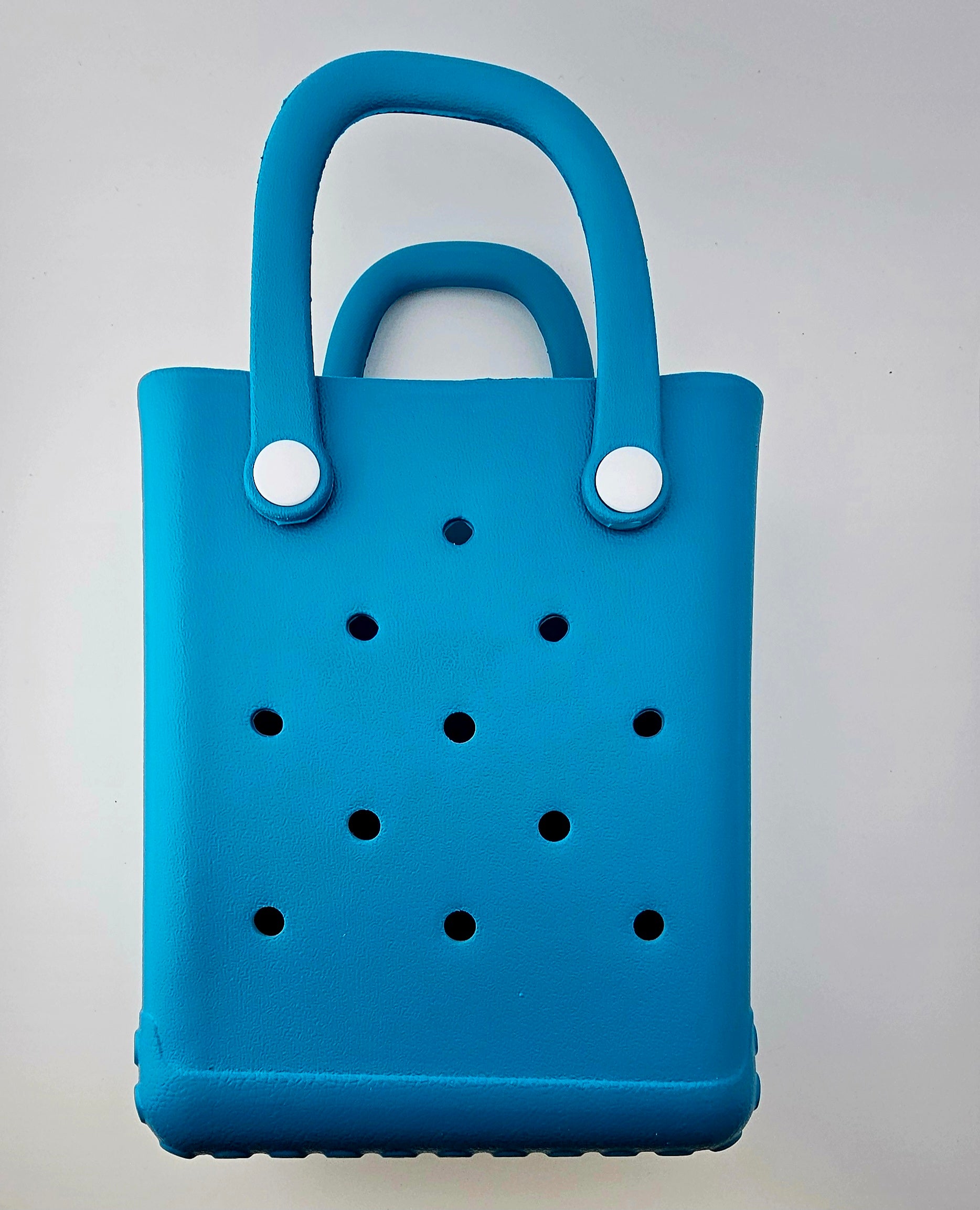 Crock Charm Bag all come with one random Charm