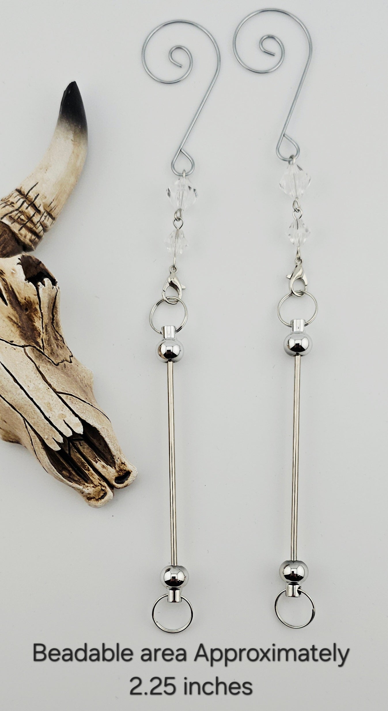 Ornament Hanger With Bar