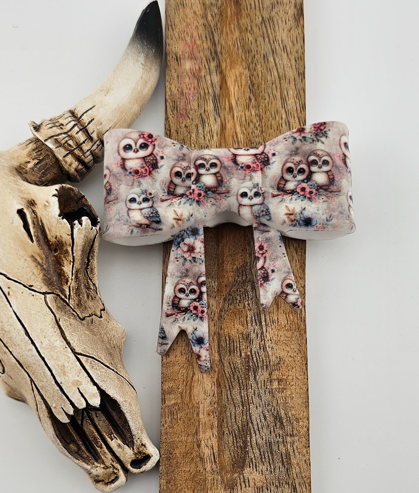 Large Bow Focal Owl Always Love You