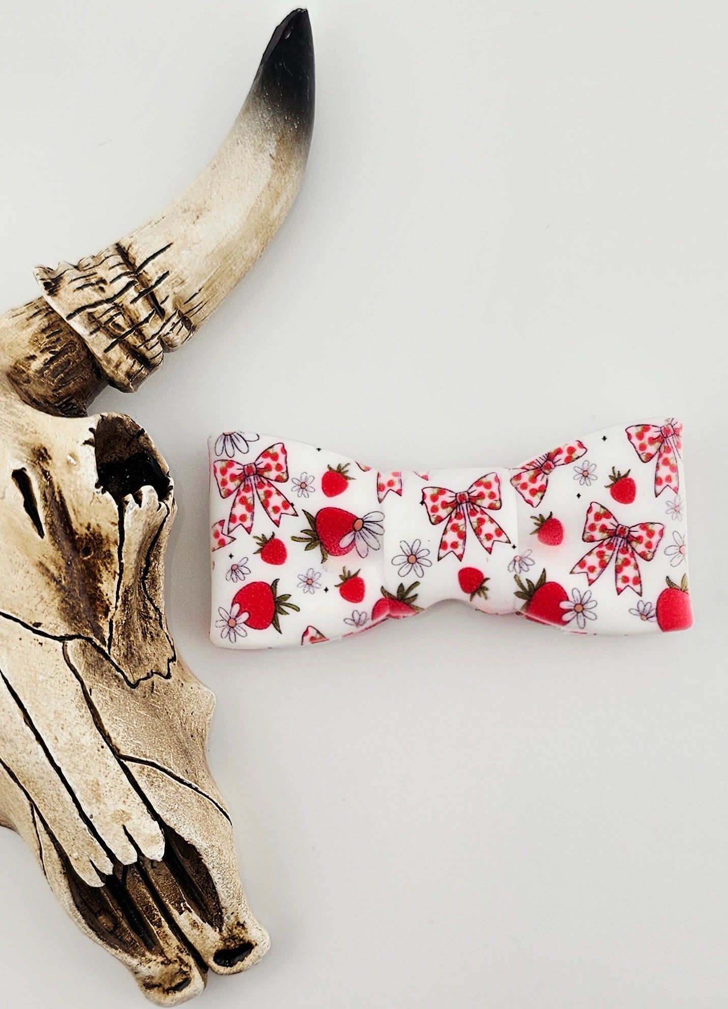 Strawberry Dreams Straw Topper Bow Tie Focal