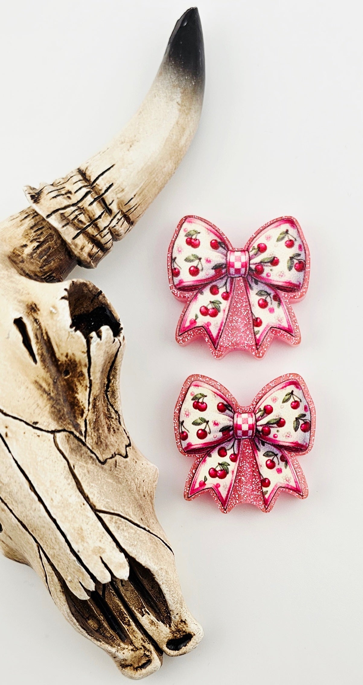 Acrylic Cherry Bow Focal - AF112