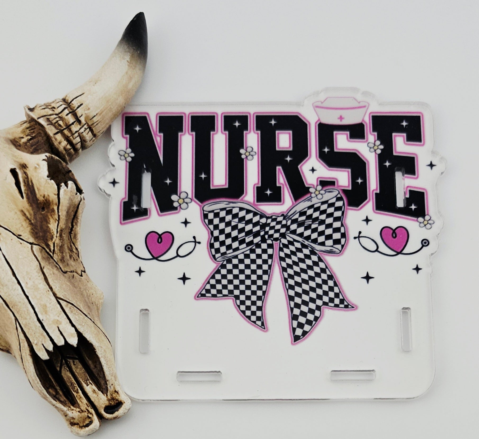 Pen Box Checkered Nurse Bow 9