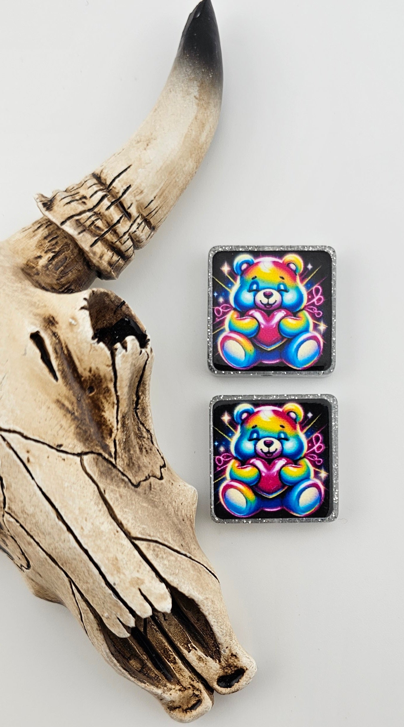 Acrylic Neon Bear with Heart Focal - AF108