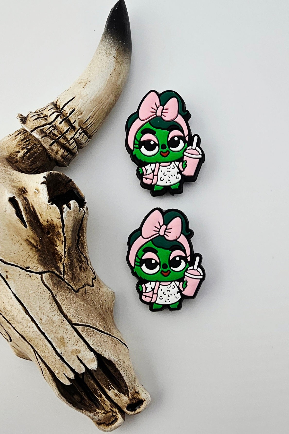 Miss Green Girl Focal