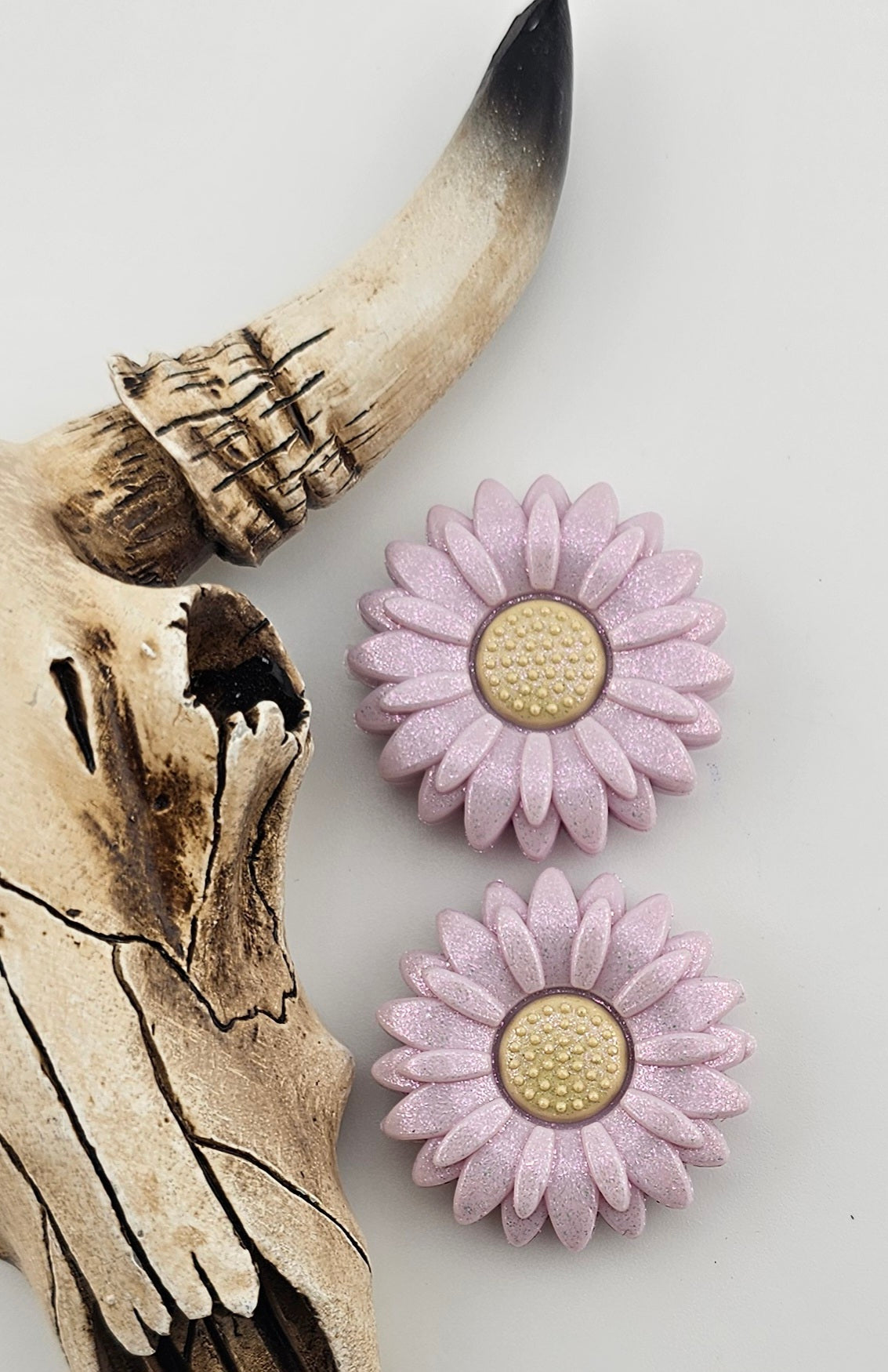 Opal Sunflower Daisy Light Lavender/Cream 30mm Focal