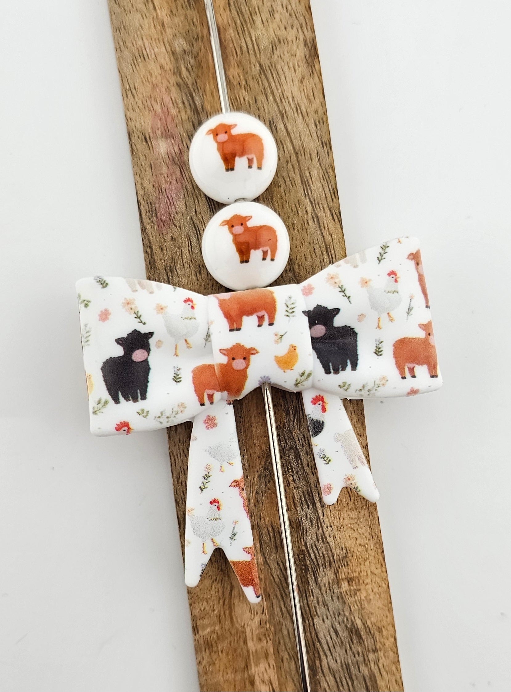 Large Bow Focal & 15mm Print Highland Cow