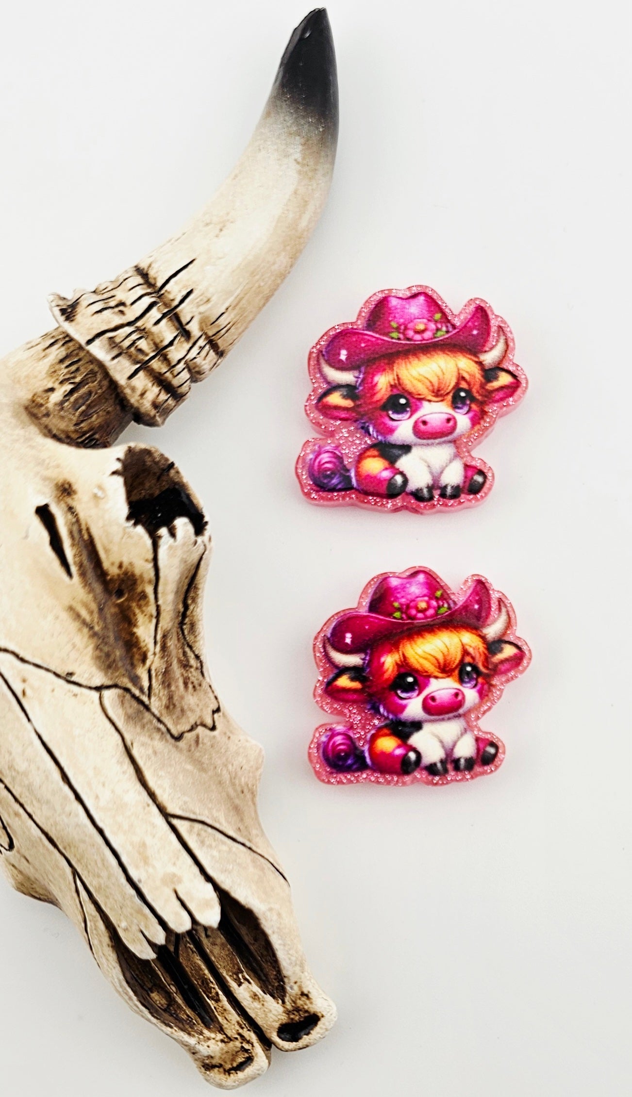 Acrylic Honky Tonk Heifer Focal - AF115