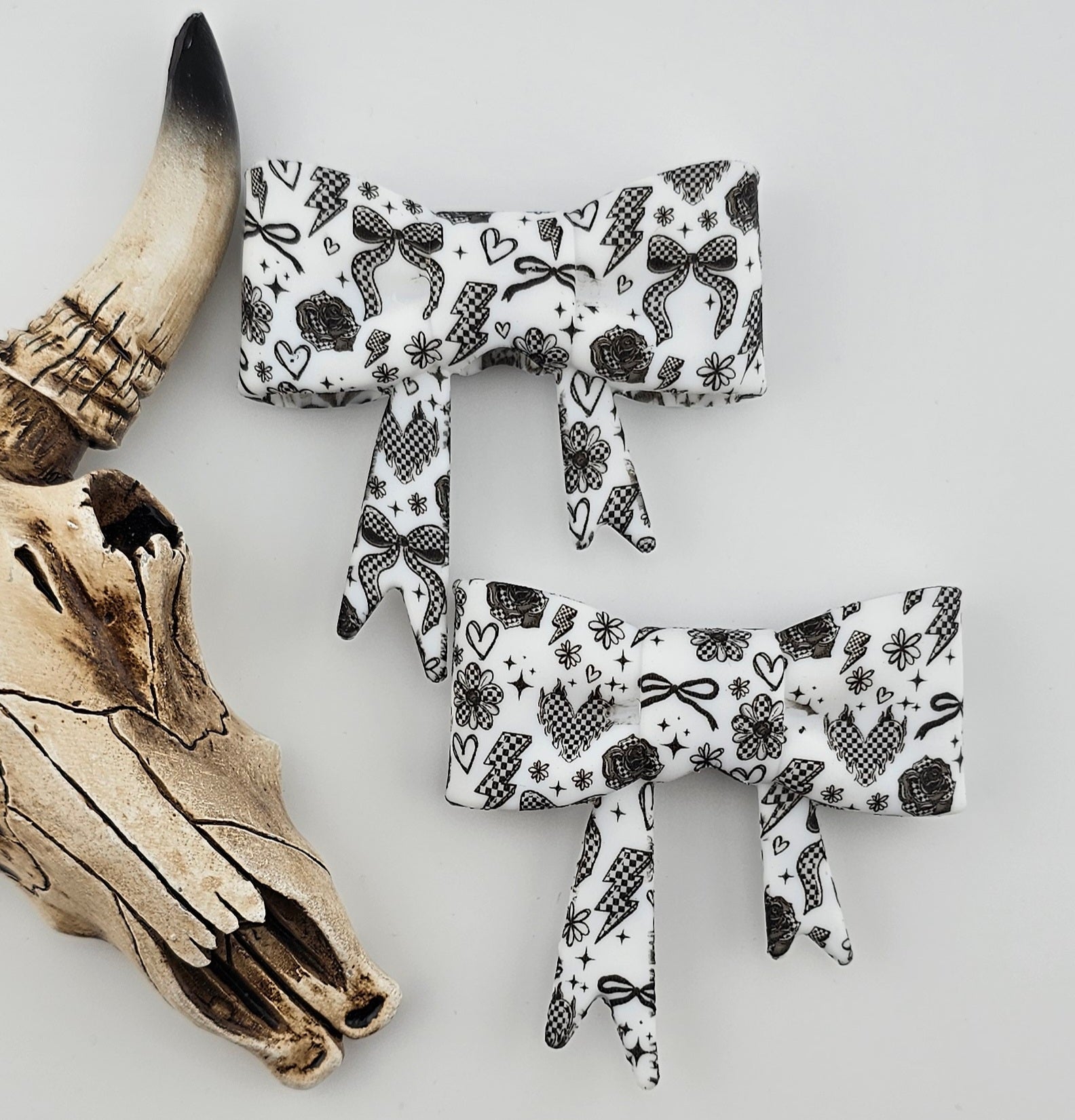 Large Bow Focal Rebel Romance *Exclusive*