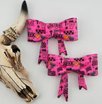 Large Bow Focal Seek Pray Trust *Exclusive*