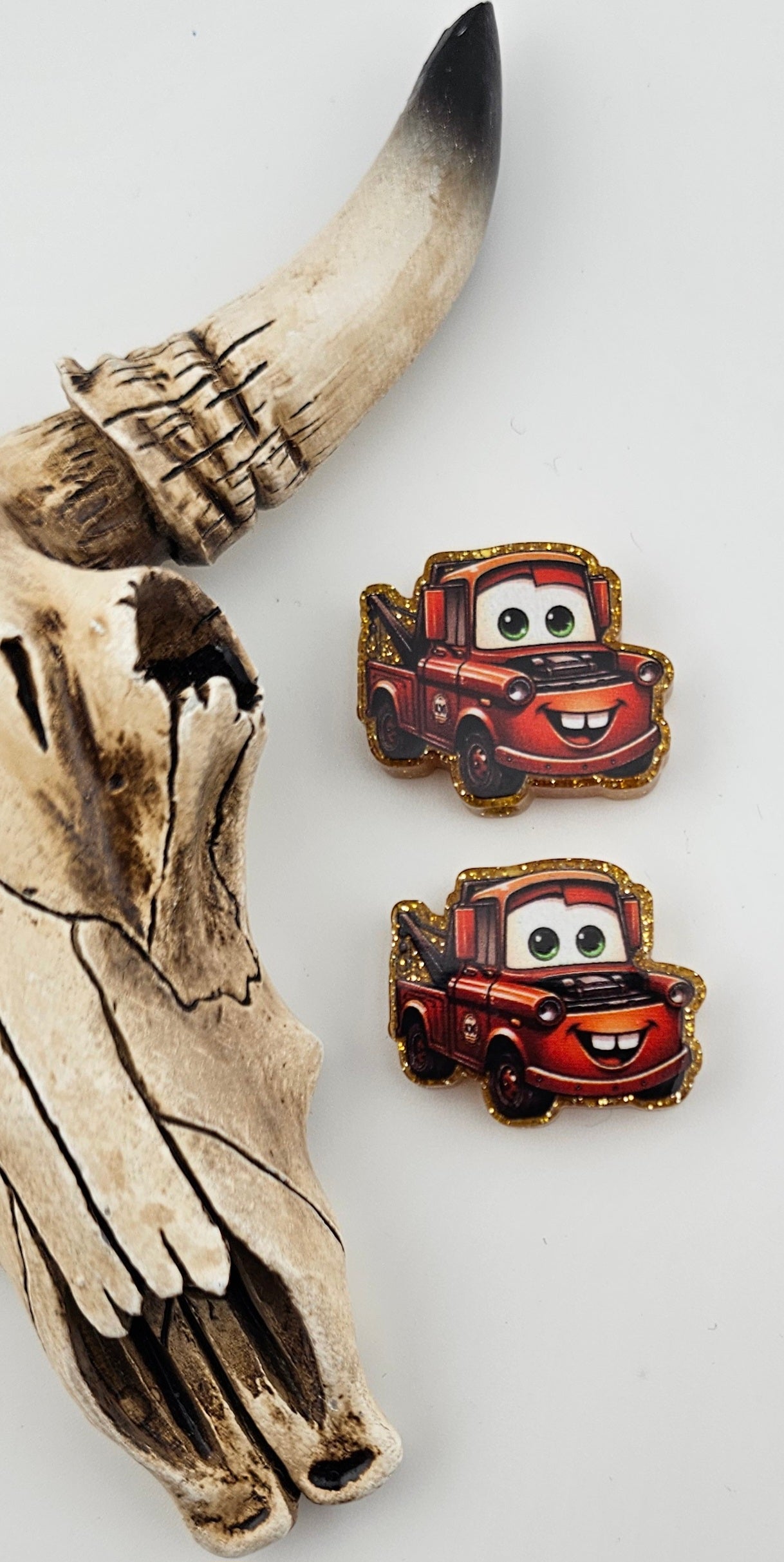 Acrylic Talking Tow Truck Focal - AF118