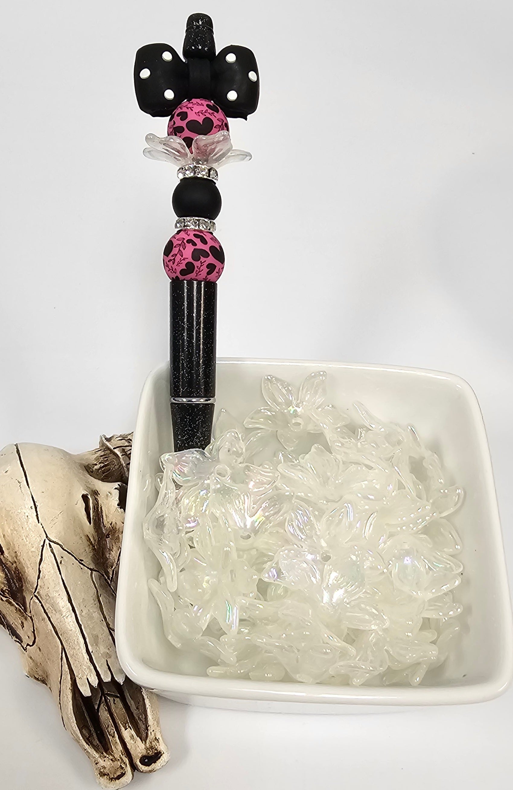 Bead Enhancer Clear Petal 5ct