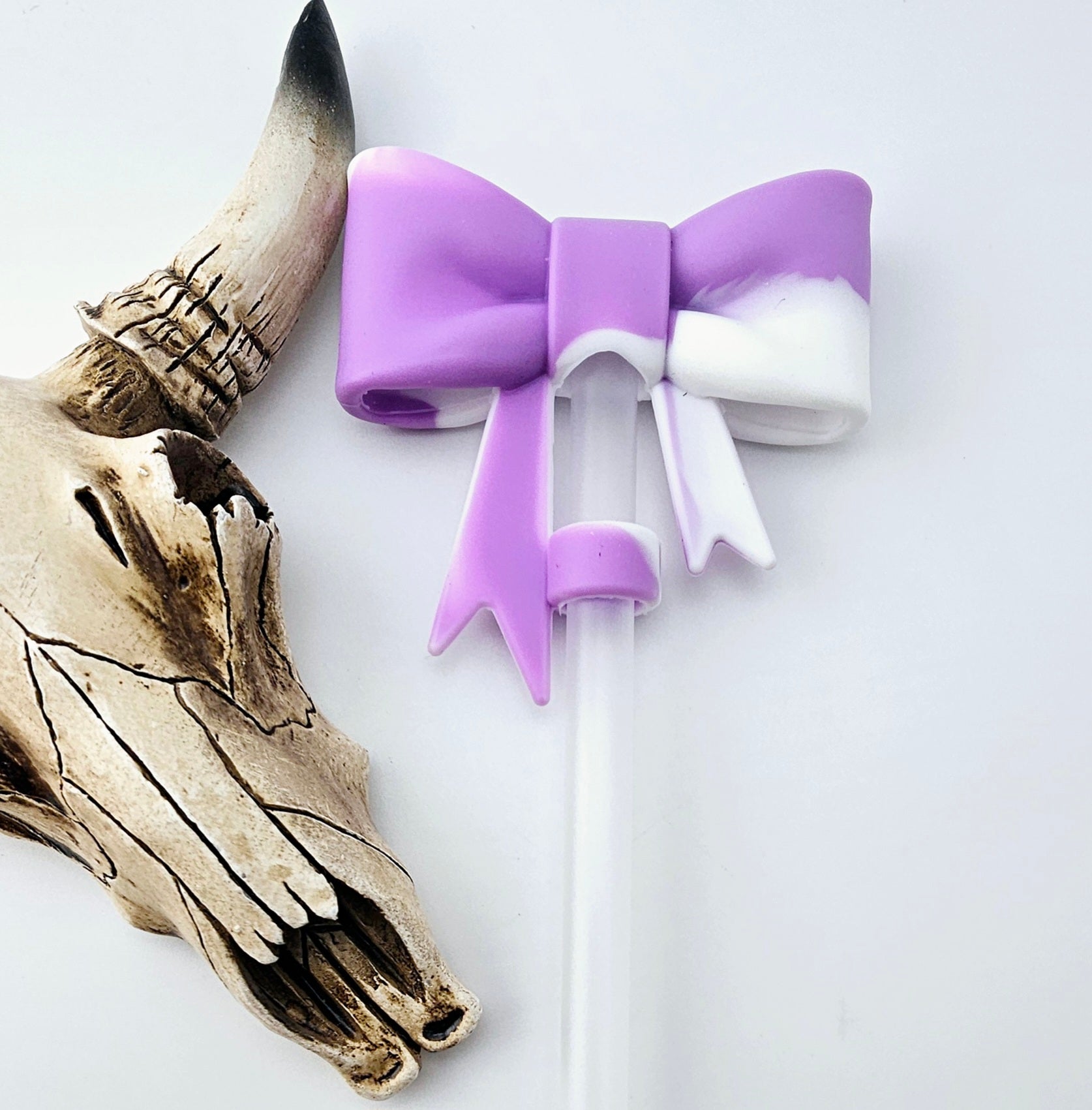 Bow Straw Topper
