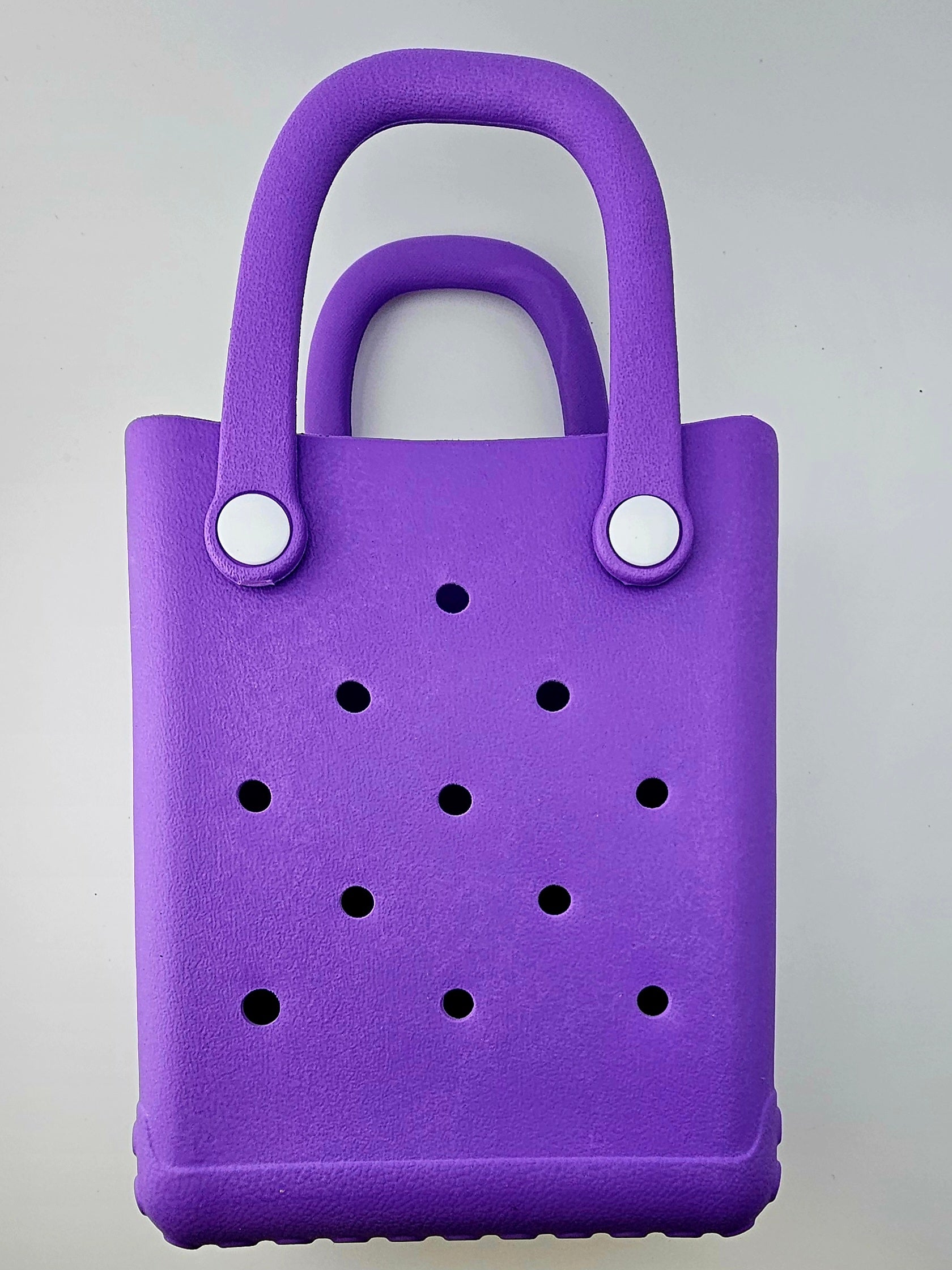 Crock Charm Bag all come with one random Charm