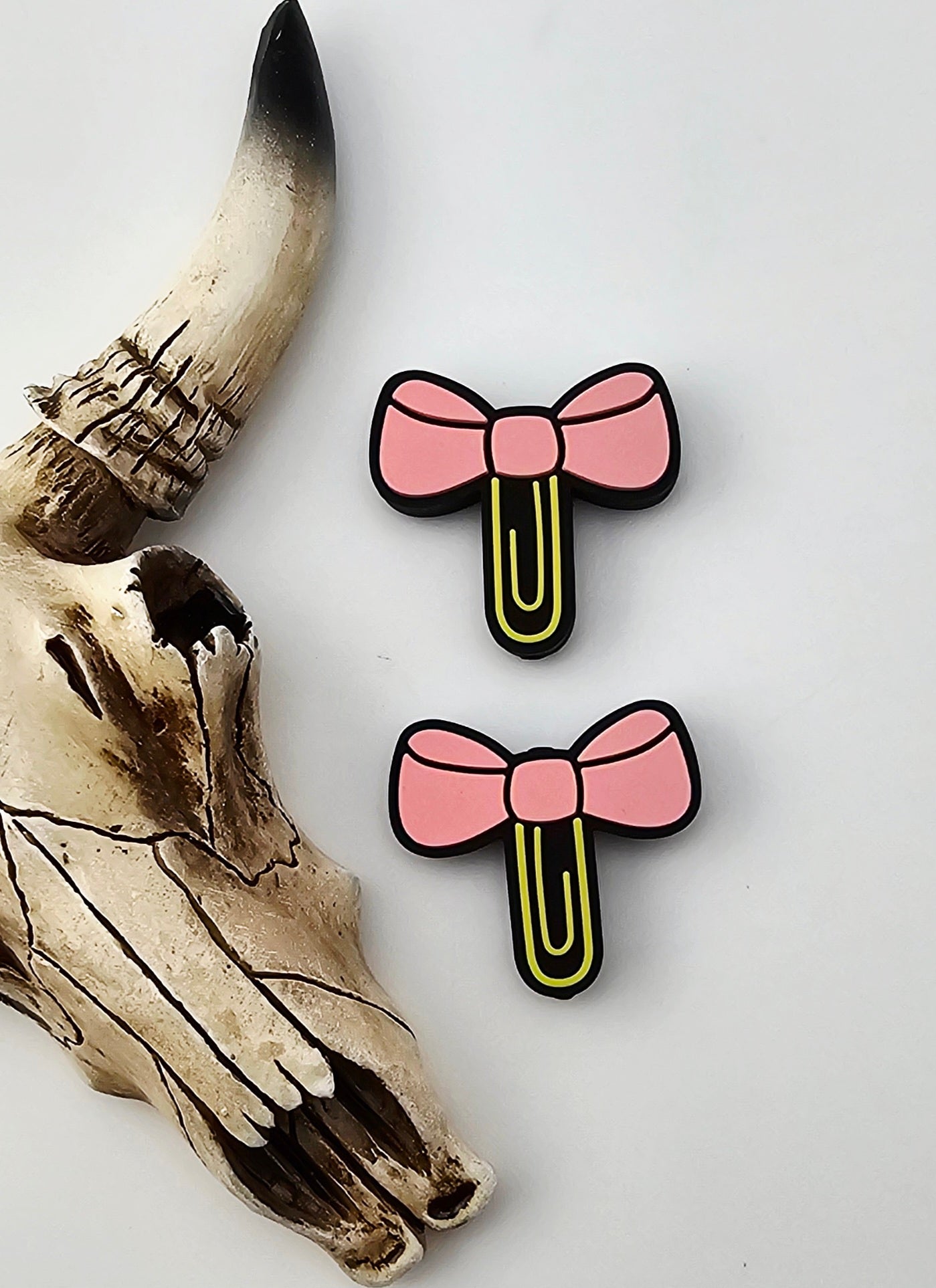 Paperclip Bow Focal