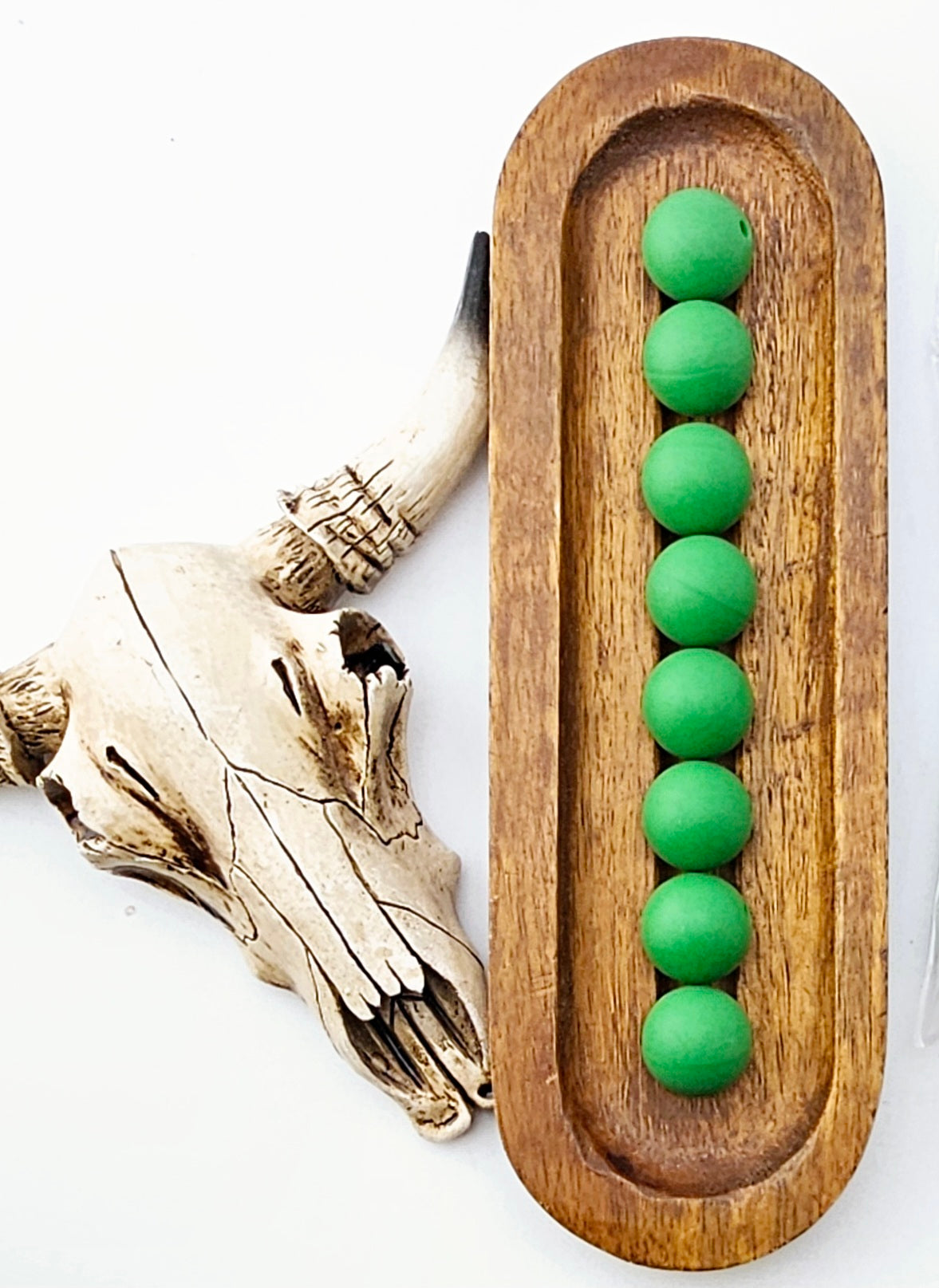 #100 Christmas Green Solid